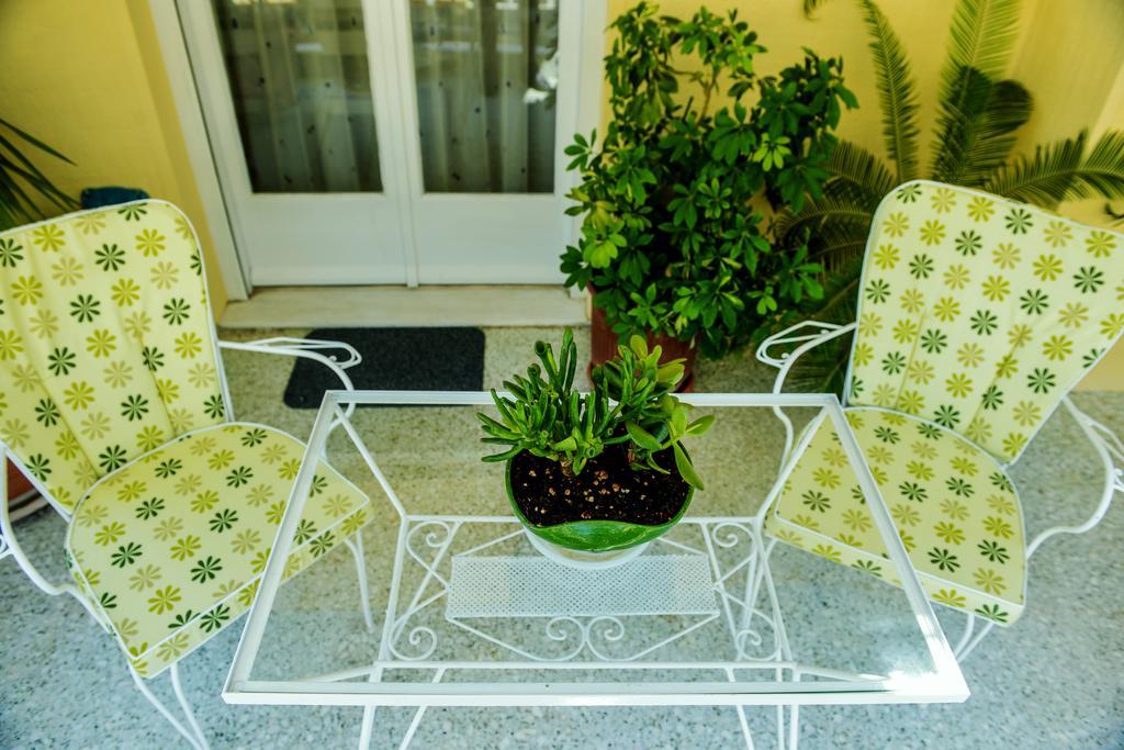 City Apartment 17 Athena Bagian luar foto